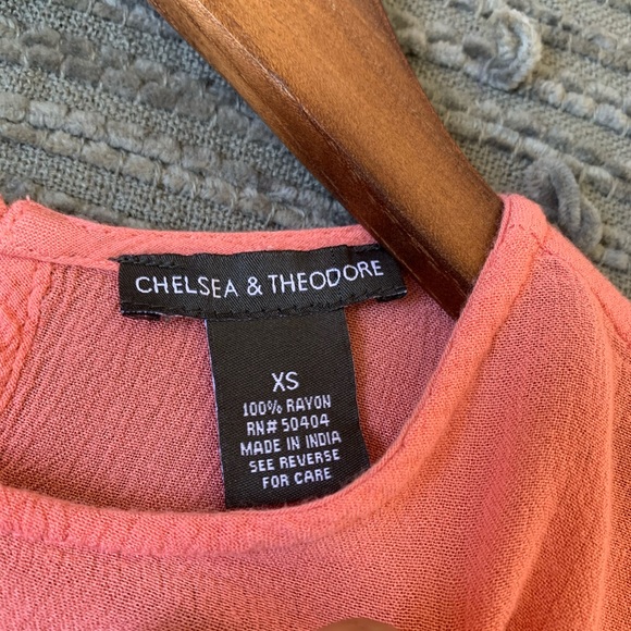 CHELSEA & THEODORE Peach boho asymmetrical top - Picture 12 of 14